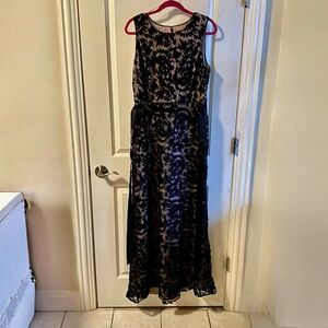 Adrianna Papell/Macy’s Floor Length Formal A-Line Dress size 12/L